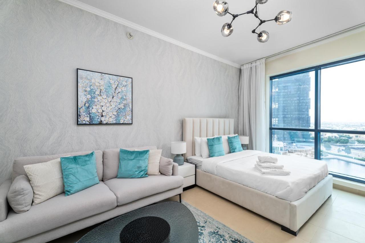 Nasma Luxury - Sophisticated With Stunning Marina View Apartment